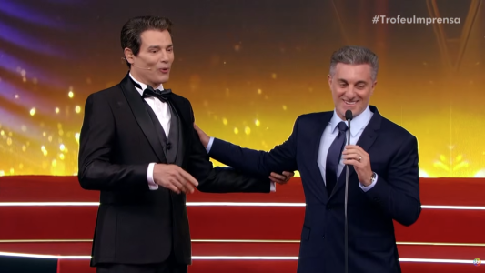 Luciano Huck e Celso Portiolli no Troféu Imprensa