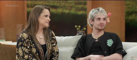 Mariana e o filho, Juliano Floss