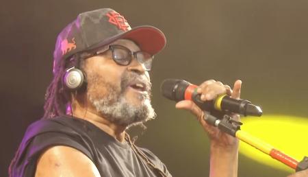 Edson Gomes, cantor