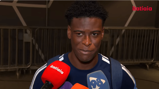 Jonathan Jesus, zagueiro do Cruzeiro • Itatiaia