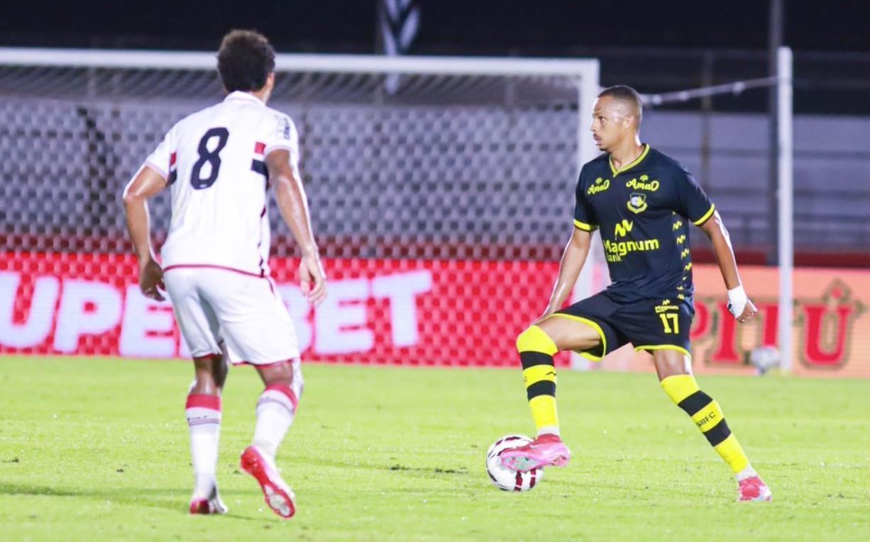 São Bernardo marca no fim e vence Botafogo-SP pela Série B