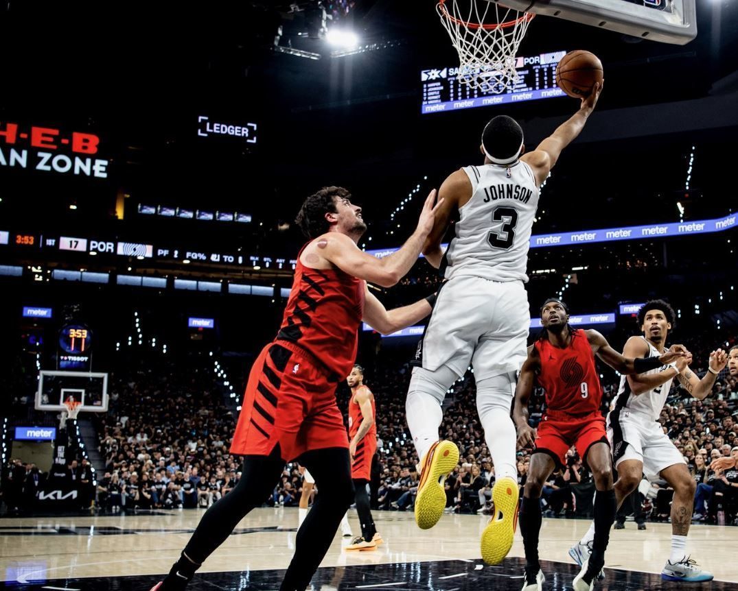 Spurs vencem Blazers e avançam às semifinais nos playofs da NBA