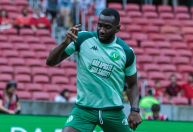 Bolasie se solidariza com família de torcedor do Cruzeiro morto após atropelamento