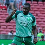 Bolasie se solidariza com família de torcedor do Cruzeiro morto após atropelamento