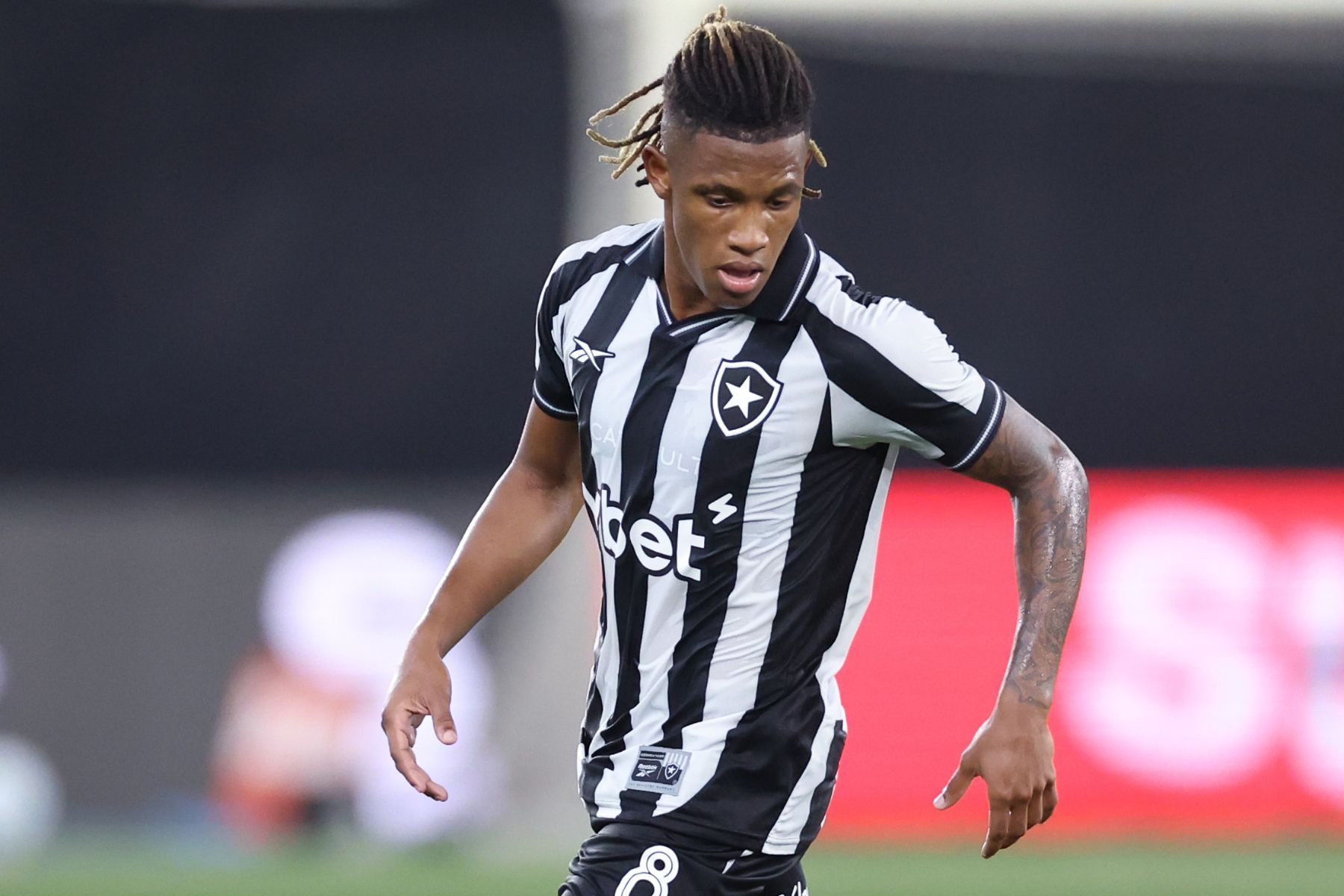 Técnico do Botafogo revela se está preocupado com eventuais saídas do elenco