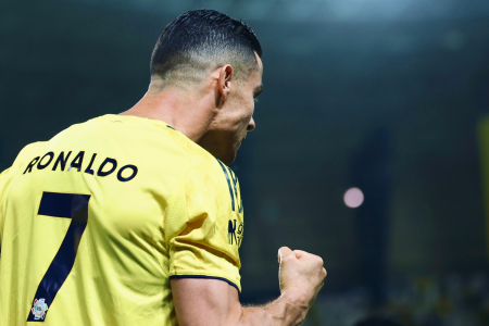 Cristiano Ronaldo comemora gol pelo Al-Nassr
