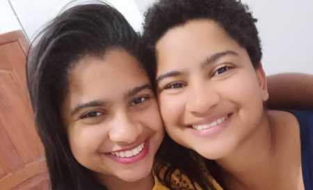Mile Moreira e Milena são irmãs gêmeas • Reprodução | Globo