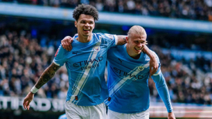 Com hat-trick de Haaland, City atropela Liverpool e avança na Copa da Inglaterra