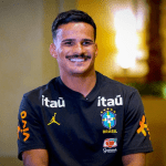 Cruzeiro: Pedrinho parabeniza Kaiki pela estreia na Seleção e revela desejo