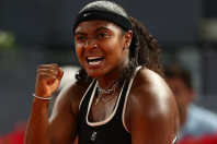 Tenista surpreende, salva seis match points e vence Sabalenka em Madrid