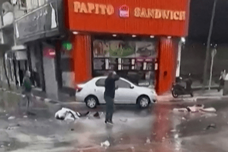 Imagens mostram duplo ataque suicida na Argélia