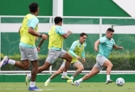 Titular evolui em recuperação no Palmeiras, e clube atualiza situação de Paulinho