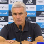 Luís Castro é direto ao avaliar período no Grêmio: 'Faço um trabalho fraco'