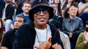 Ronaldinho Gaúcho surpreende e assina com clube da Série C da Itália; saiba mais