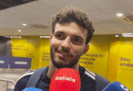 Otávio reage à oportunidade no Cruzeiro e ganha elogios de Artur Jorge