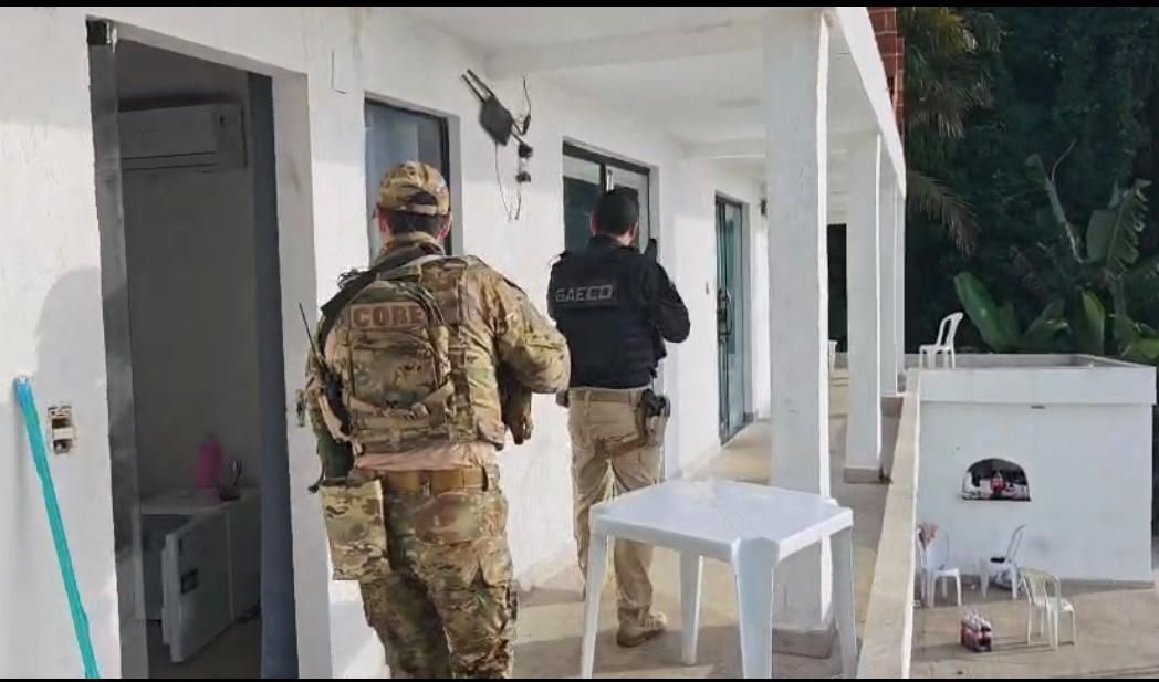 Traficante alvo de Operação no Vidigal morava em mansão com piscina de borda infinita