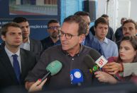 Paes culpa 'turma que governava' o Rio por crise e chama grupo de 'máfia'