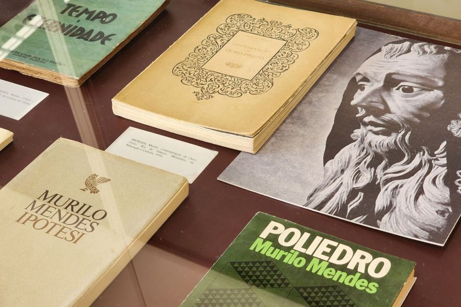 Saiba como funciona o app do MEC que oferece 8 mil livros gratuitos
