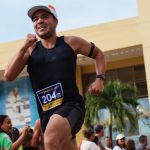 Susto à parte, mineiro 'atacado' por cães de rua declara amor pela corrida
