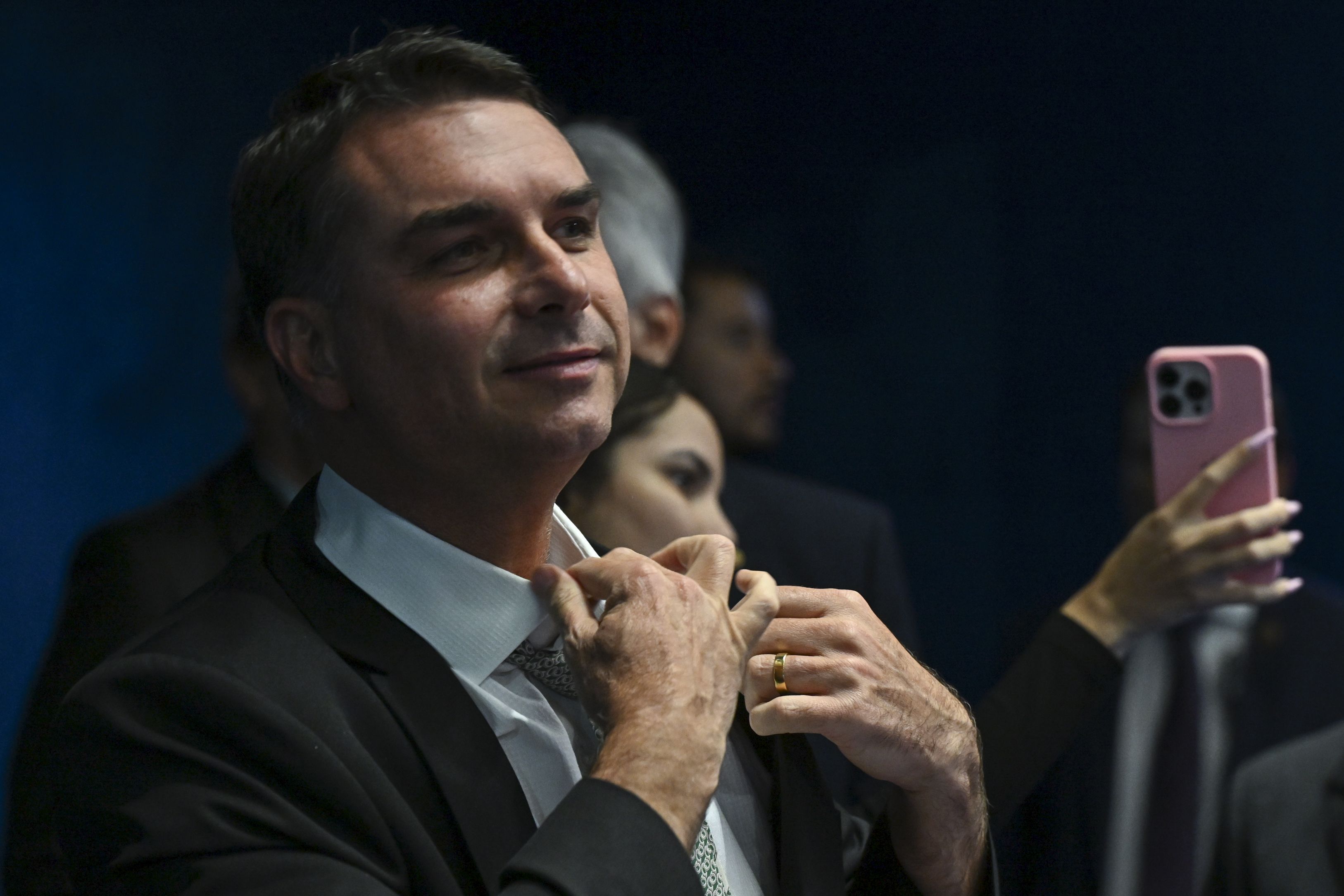 Flávio Bolsonaro desembarca em São Paulo para agendas com o agro
