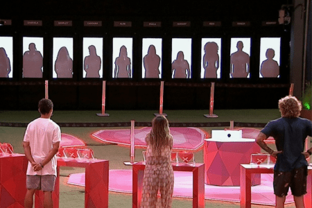Participantes da Prova do Líder do BBB 19 puderam ver sombras de familiares • Reprodução/Globo