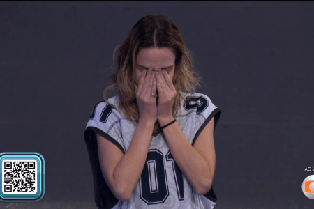 Ana Paula chorou após perder primeira vaga na final do BBB 26 • Reprodução/Globoplay