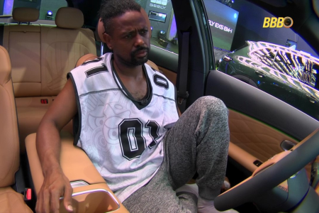 Leandro 'Boneco' pode conquistar vaga na final do BBB 26 nesta sexta