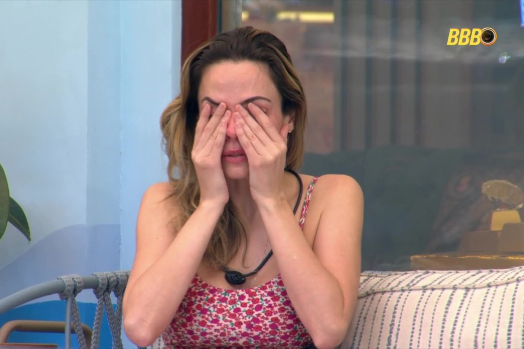 Ana Paula chora e faz forte desabafo no BBB 26: 'Nem sei se tenho pai mais'