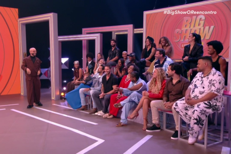 Participantes se reuniram na noite desta quarta-feira (22)