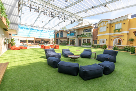 Cenário externo da Casa do Patrão