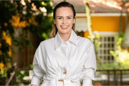 Ana Paula Renault estará em episódio do 'Saia Justa' hoje (29)