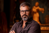 Juliano Cazarré rebate críticas após lançar evento só para homens