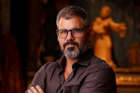 Juliano Cazarré lançou evento polêmico
