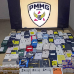 Homem é preso com mais de R$ 950 mil em itens irregulares em Além Paraíba