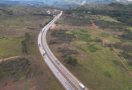 BR-040 tem obras e desvios temporários parra instalação de sistema de pesagem em movimento