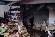 Bombeiros combatem incêndio em loja em São João del-Rei