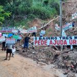 Moradores do bairro Três Moinhos protestam por falta de apoio da Prefeitura