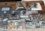 Idoso de 71 anos é preso após denúncias por tráfico de drogas em Barbacena
