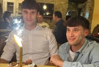 Gêmeos morrem eletrocutados e são encontrados abraçados na Itália