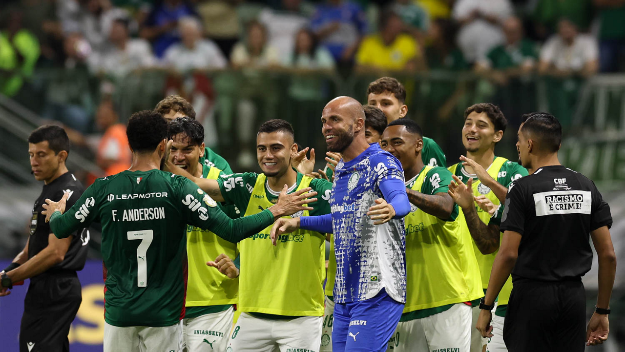 Palmeiras goleia Jacuipense em jogo de fortes emoções pela Copa do Brasil