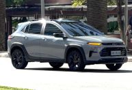 Vazou: Chevrolet Sonic, o ‘SUV do Onix’ é flagrado sem disfarces