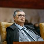 Dino sofre acidente doméstico e cancela participação no 'Gilmarpalooza'