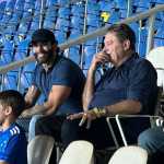 Ao lado de Pedrinho, Gusttavo Lima acompanha Goiás x Cruzeiro no Serra Dourada