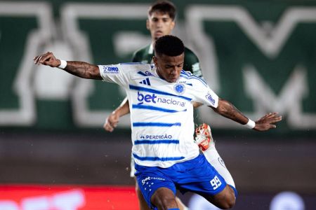 Cruzeiro e Goiás se enfrentaram nesta quarta-feira (22), no Estádio Serra Dourada