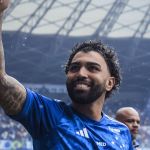 Cruzeiro gastou mais de R$ 140 milhões em luvas e comissões em 2025; veja detalhes