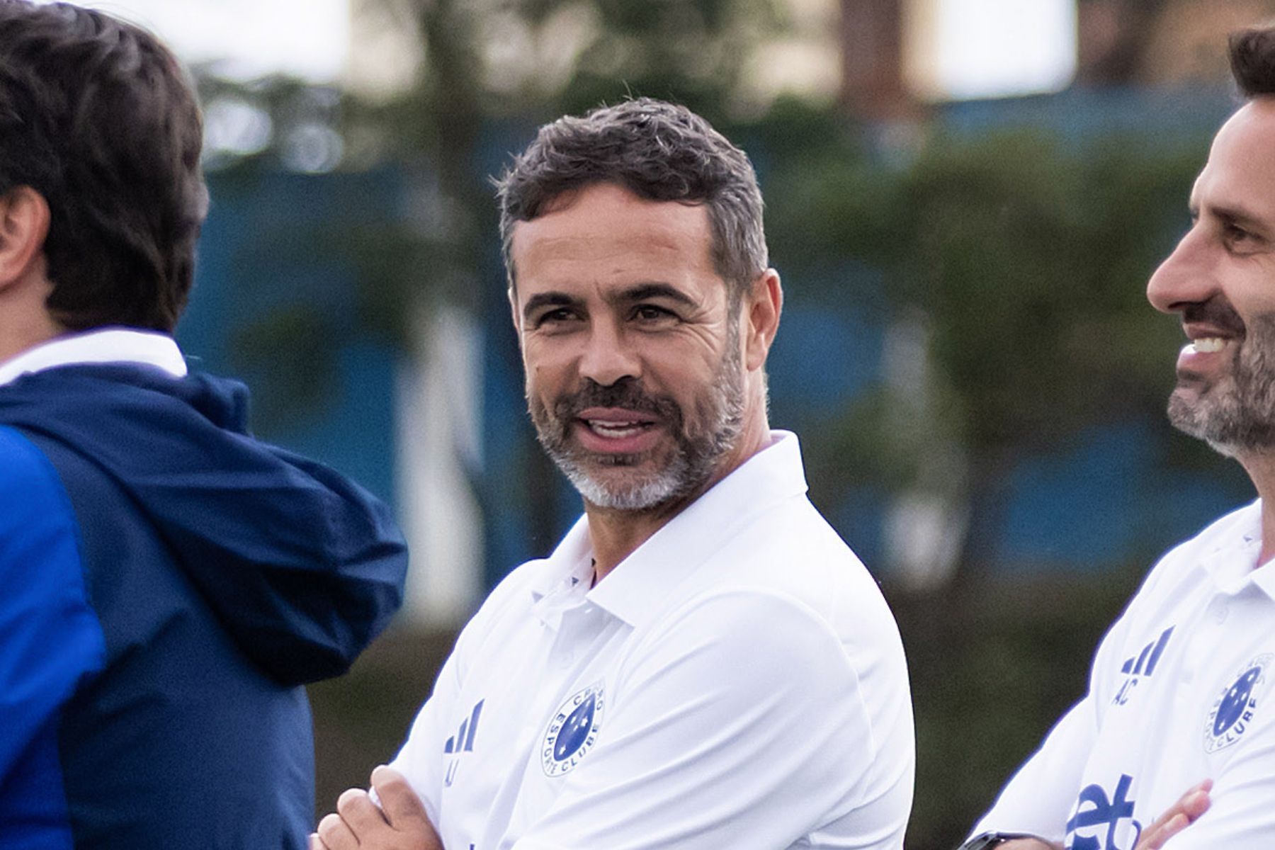 Escalação do Cruzeiro: Artur Jorge tem novidades e prepara mudanças contra Grêmio