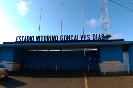 Estádio Vitorino Gonçalves Dias, em Londrina
