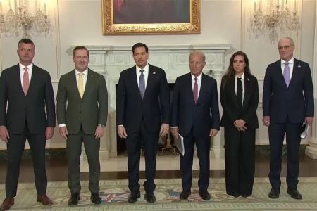 Autoridades dos EUA recebem enviados de Israel e do Líbano