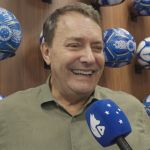 Pedrinho revela por que Cruzeiro renovou com Artur Jorge até o fim de 2030