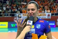 Superliga: de saída do Gerdau Minas, Julia Kudiess chora após vitória e manda recado